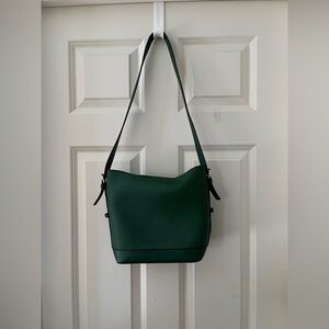 Louenhide green faux leather crossbody purse, zipper closure interior pockets